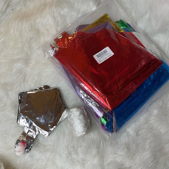 80+ star shaped balloons comes with string and mini silver star balloons !! - Picture 4 of 4